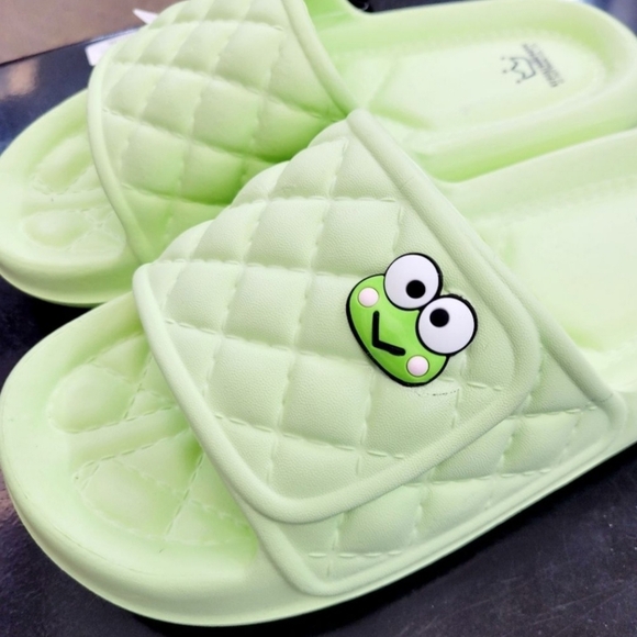 Brand New Sanrio Keroppi Green Slippers US 7.5 - Picture 3 of 9